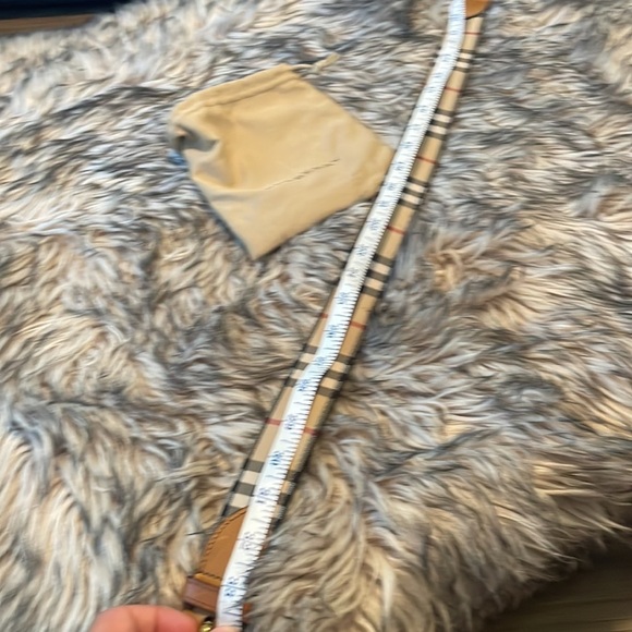 Authentic Burberry belt - Picture 7 of 8